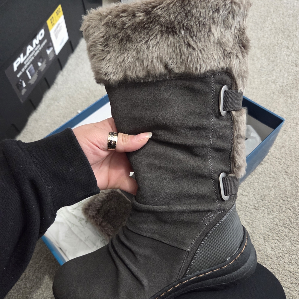 BareTraps Dark Gray Faux Fur Winter Boots